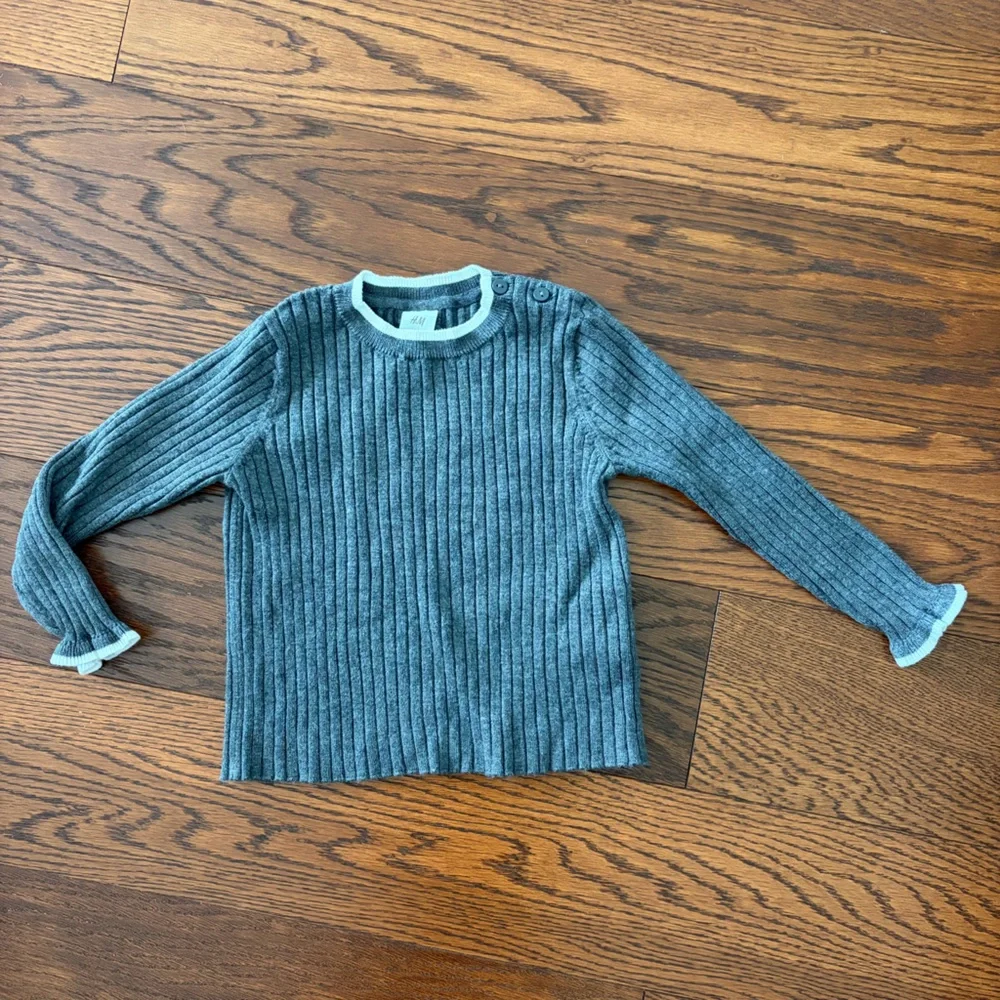 H&M Sweater 2 Piece Set